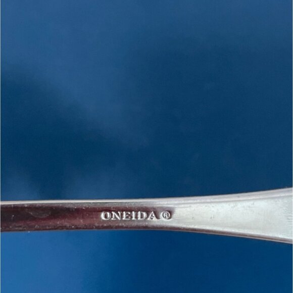 Vintage Oneida Joann Pattern Salad Dessert Fork Stainless Steel Flatware - Picture 4 of 6